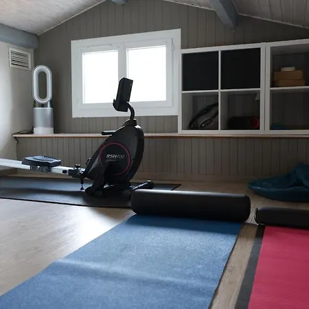 Cosy, Piscine Privée Et Proche